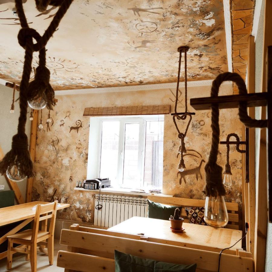 Silkroad Guesthouse Biskek Kültér fotó