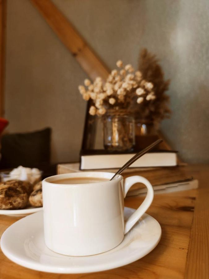Silkroad Guesthouse Biskek Kültér fotó